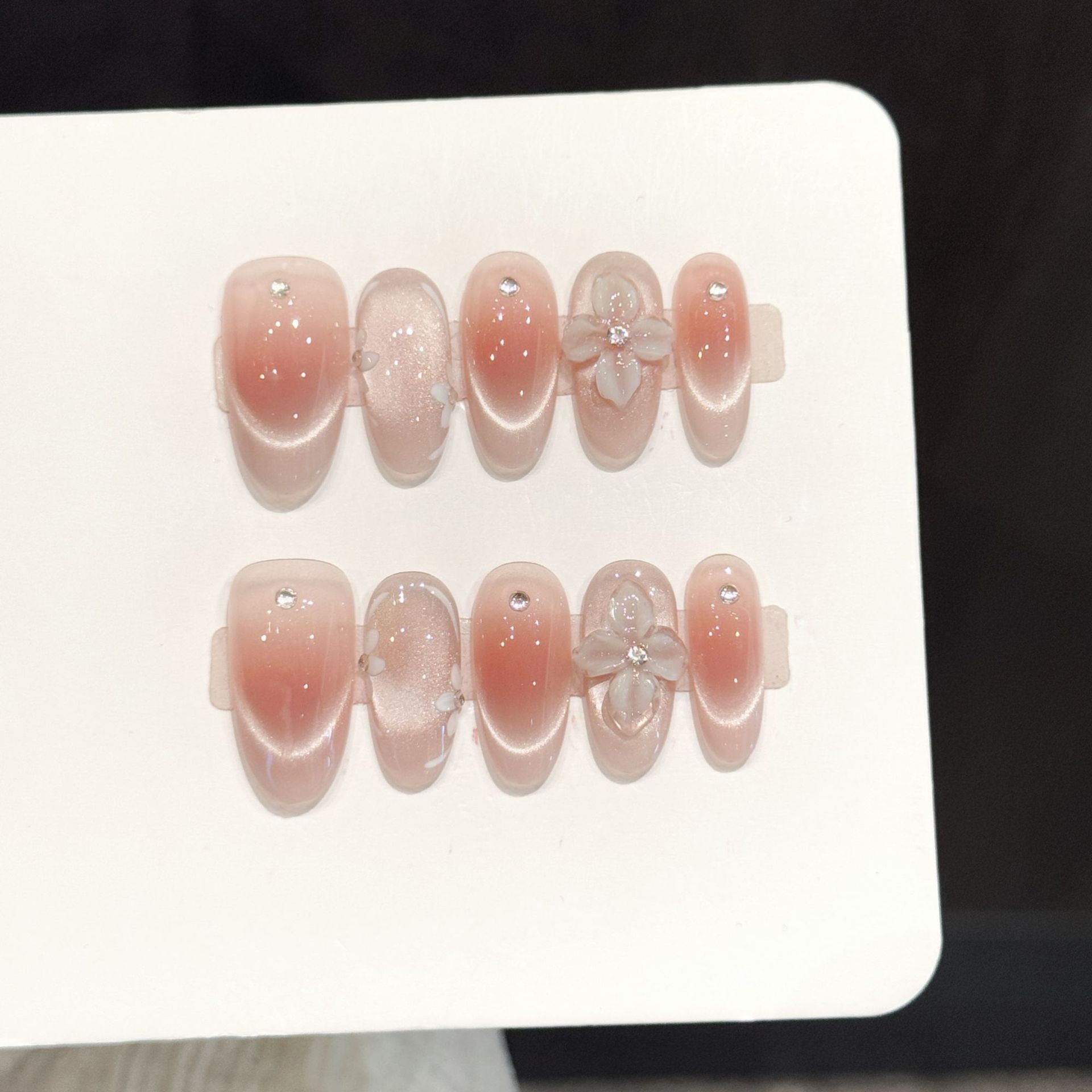 Resin Art Flower - 10枚入り ハンドメイド つけ爪 アイス透明 フレンチスタイル ブラッシュ