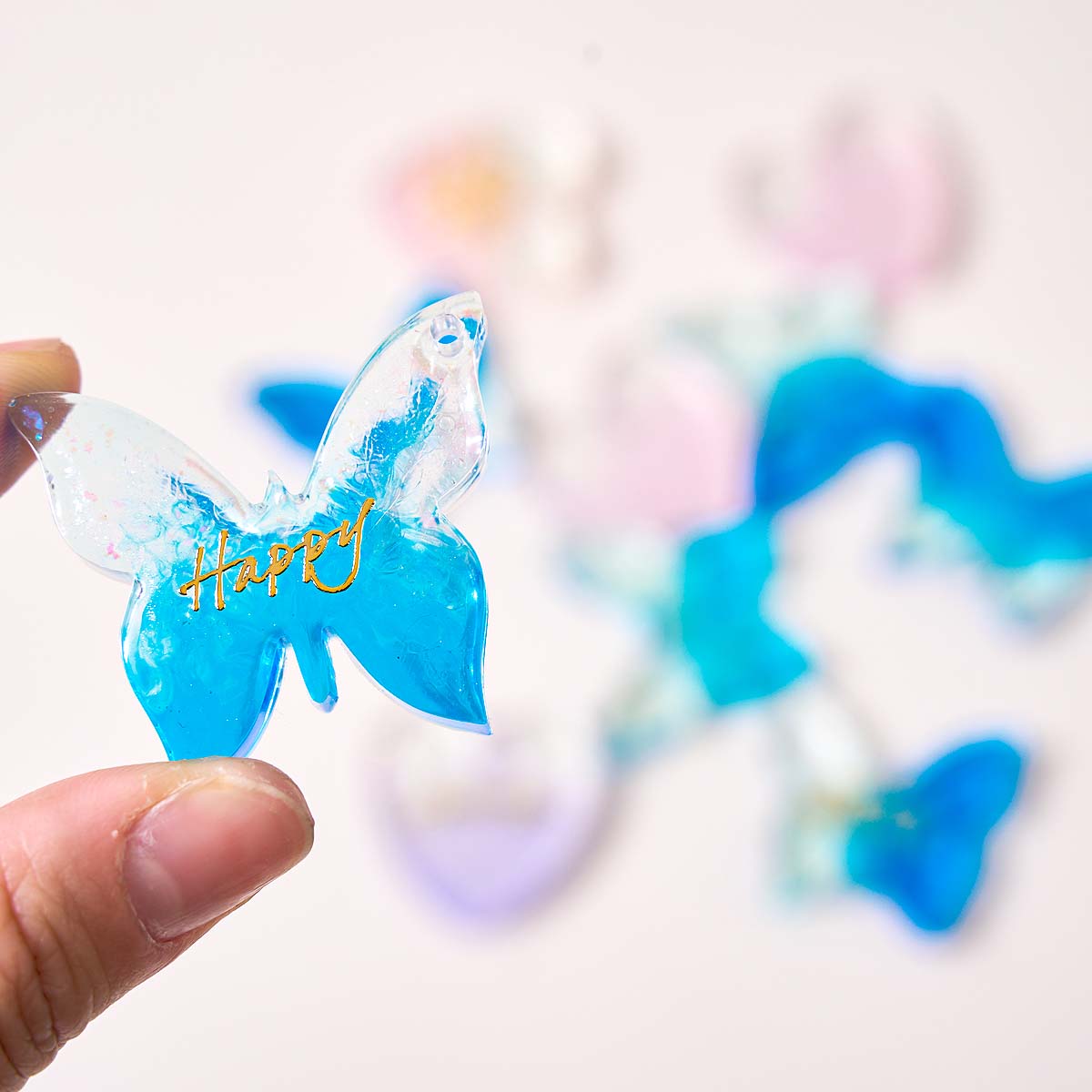 6穴付きイヤリングシリコンモールドDIYハート蝶形エポキシ樹 - Resin Art Glue のレビューと価格