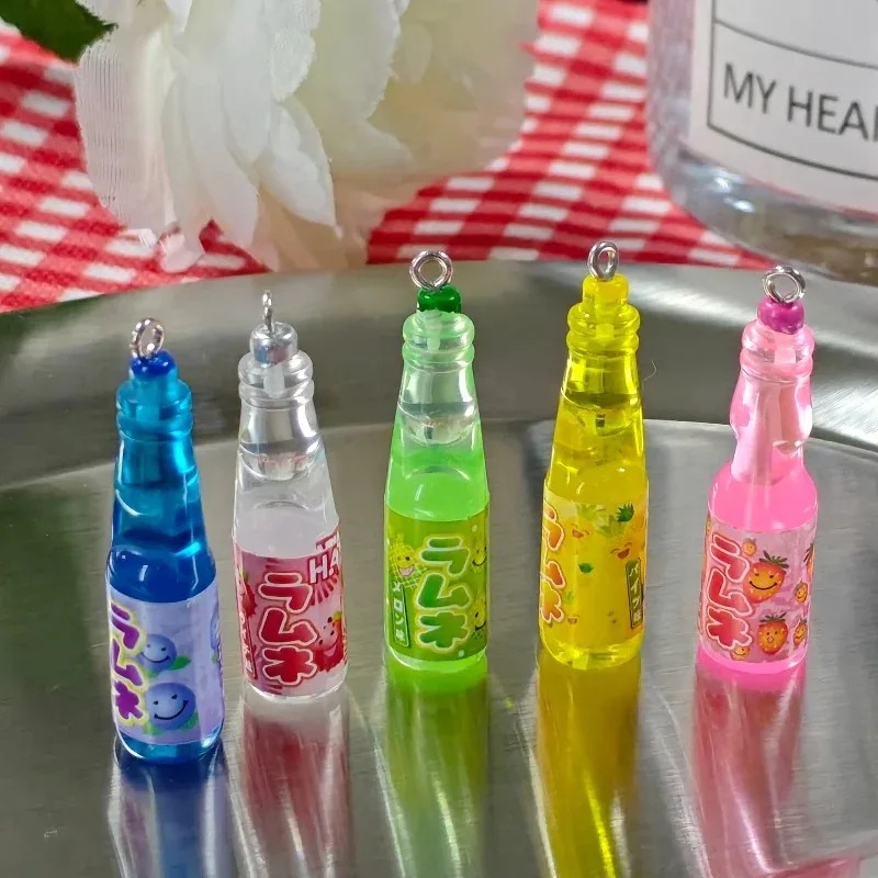10個入り 小さなソーダボトル レジンチャーム 可愛い飲料ボ - Resin Art Engagement のレビューと価格
