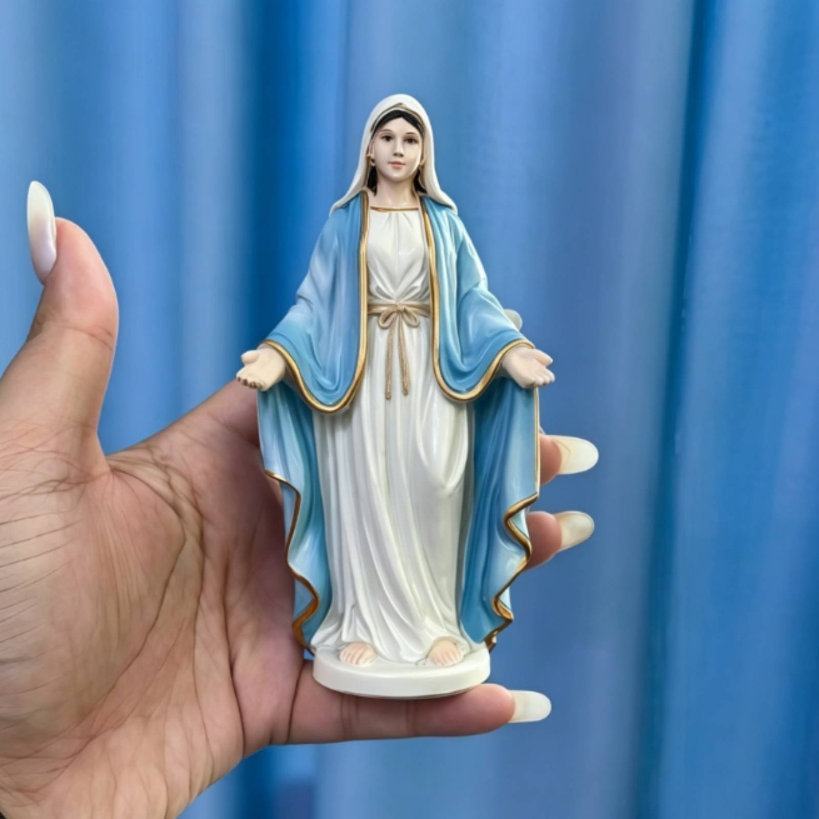 女性樹脂像特別版樹脂像女性アートフィギュア装飾品家の装飾モダ - Resin Art Design のレビューと価格